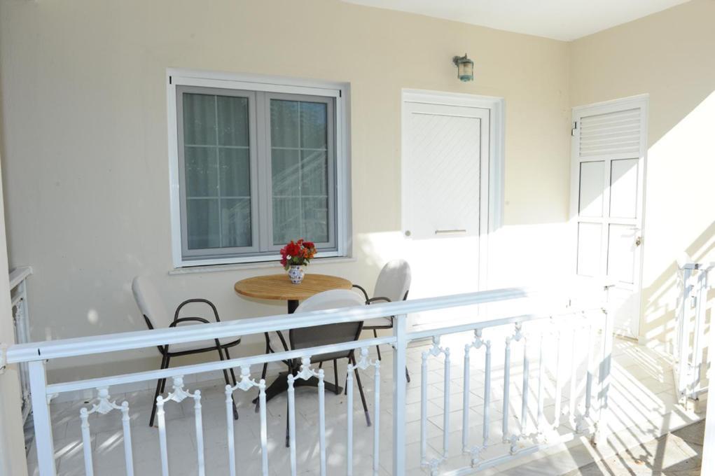 Samos Apartments Kampos Marathokampou Szoba fotó