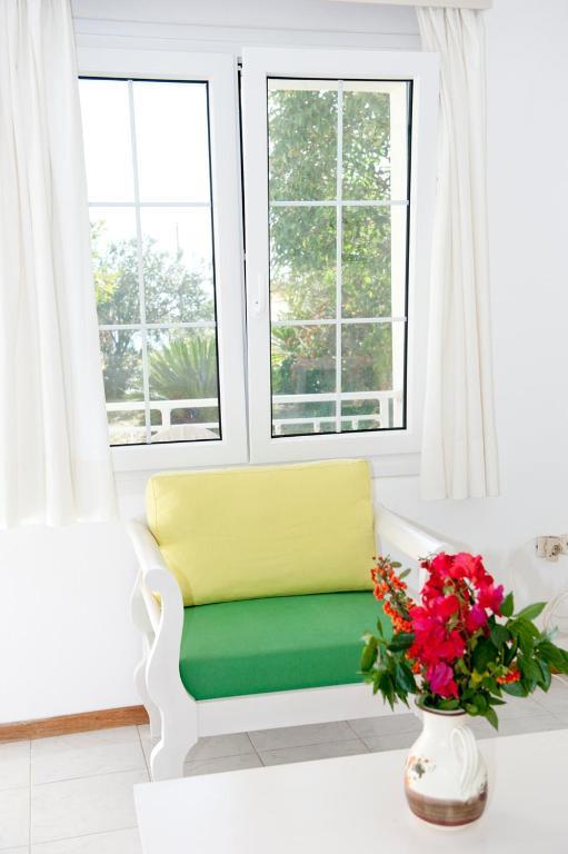 Samos Apartments Kampos Marathokampou Szoba fotó